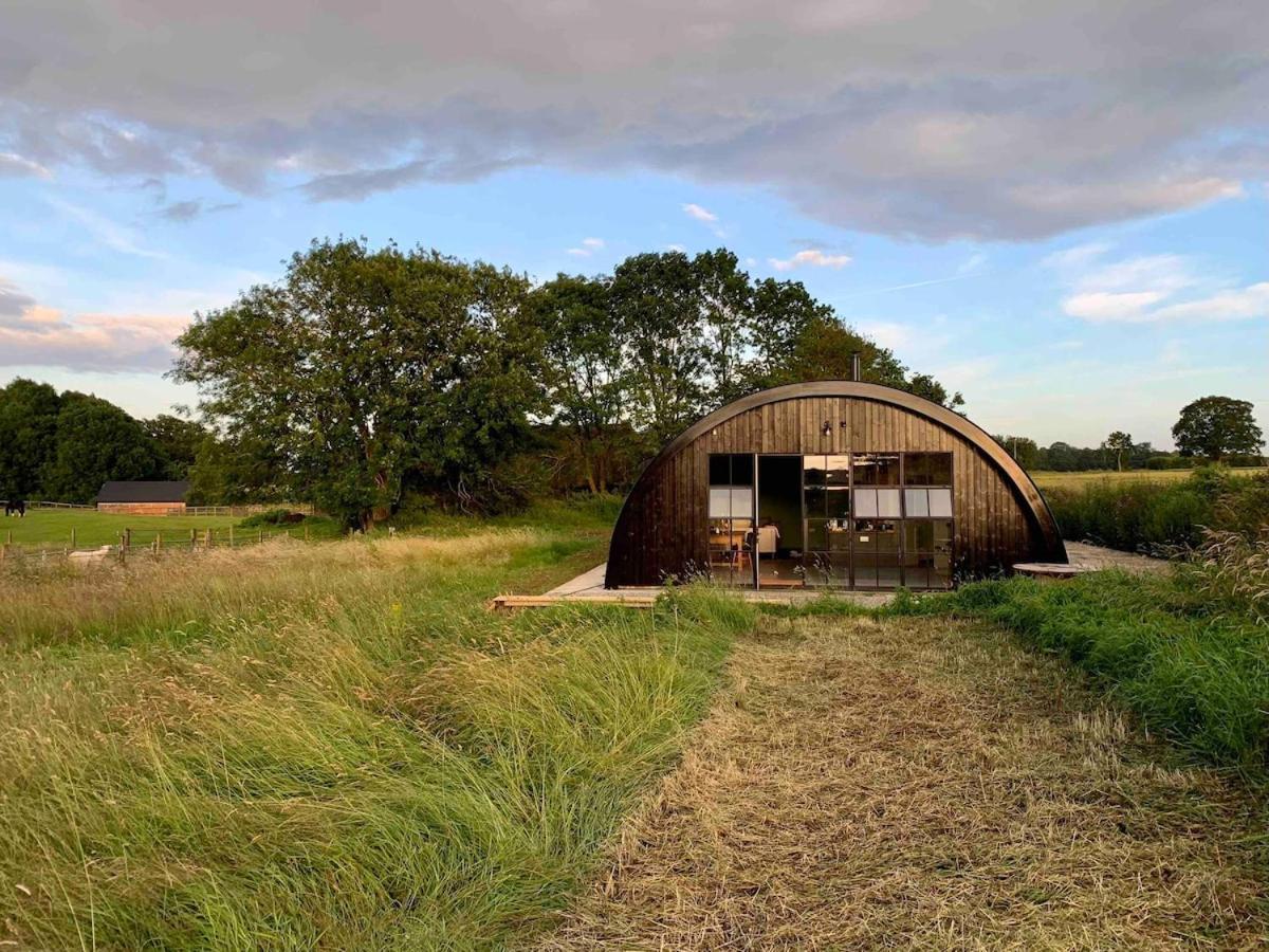 Converted Nissen Barn On Beautiful Farm Braintree Exterior photo